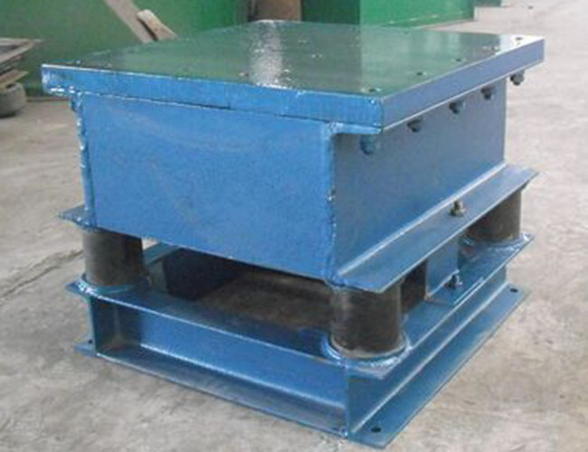 電機(jī)振動(dòng)喂料機(jī)運(yùn)行應(yīng)注意哪些？