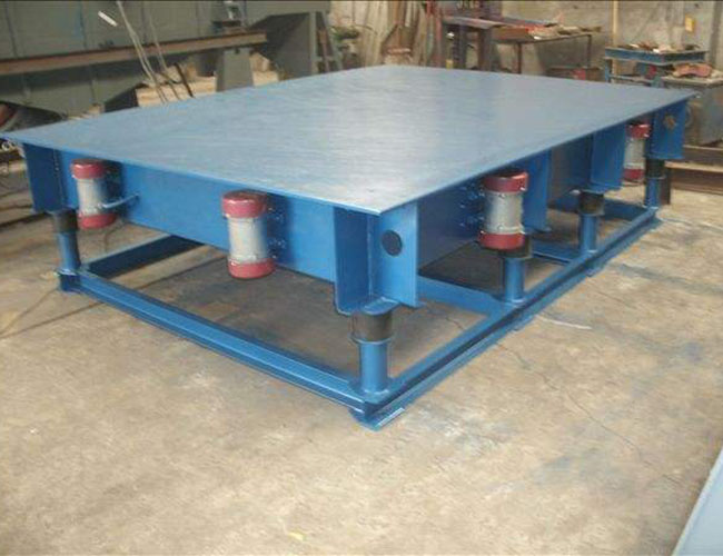 混凝土專用振動(dòng)平臺(tái)的電動(dòng)機(jī)在工作過(guò)程中自身(混凝土專用振動(dòng)平臺(tái)使用視頻)